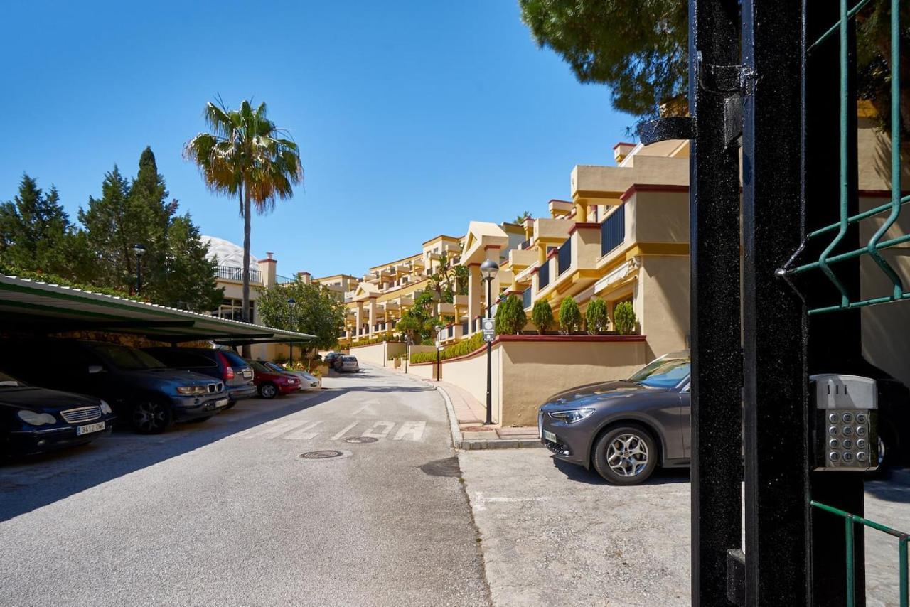 Oleholidays 624 Romana Playa Vistas Al Mar Marbella Bagian luar foto